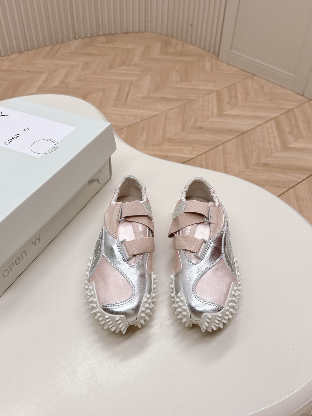 PUMA Mostro Power & Grace: Fairy-Inspired Spring Shoes for Comfort and Style - 图片 2
