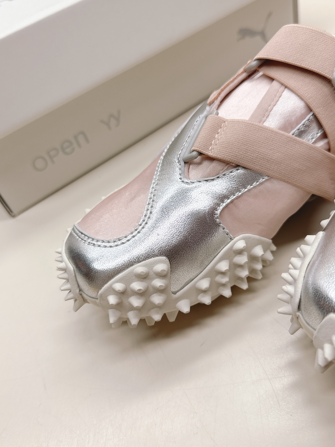 PUMA Mostro Power & Grace: Fairy-Inspired Spring Shoes for Comfort and Style - 图片 6