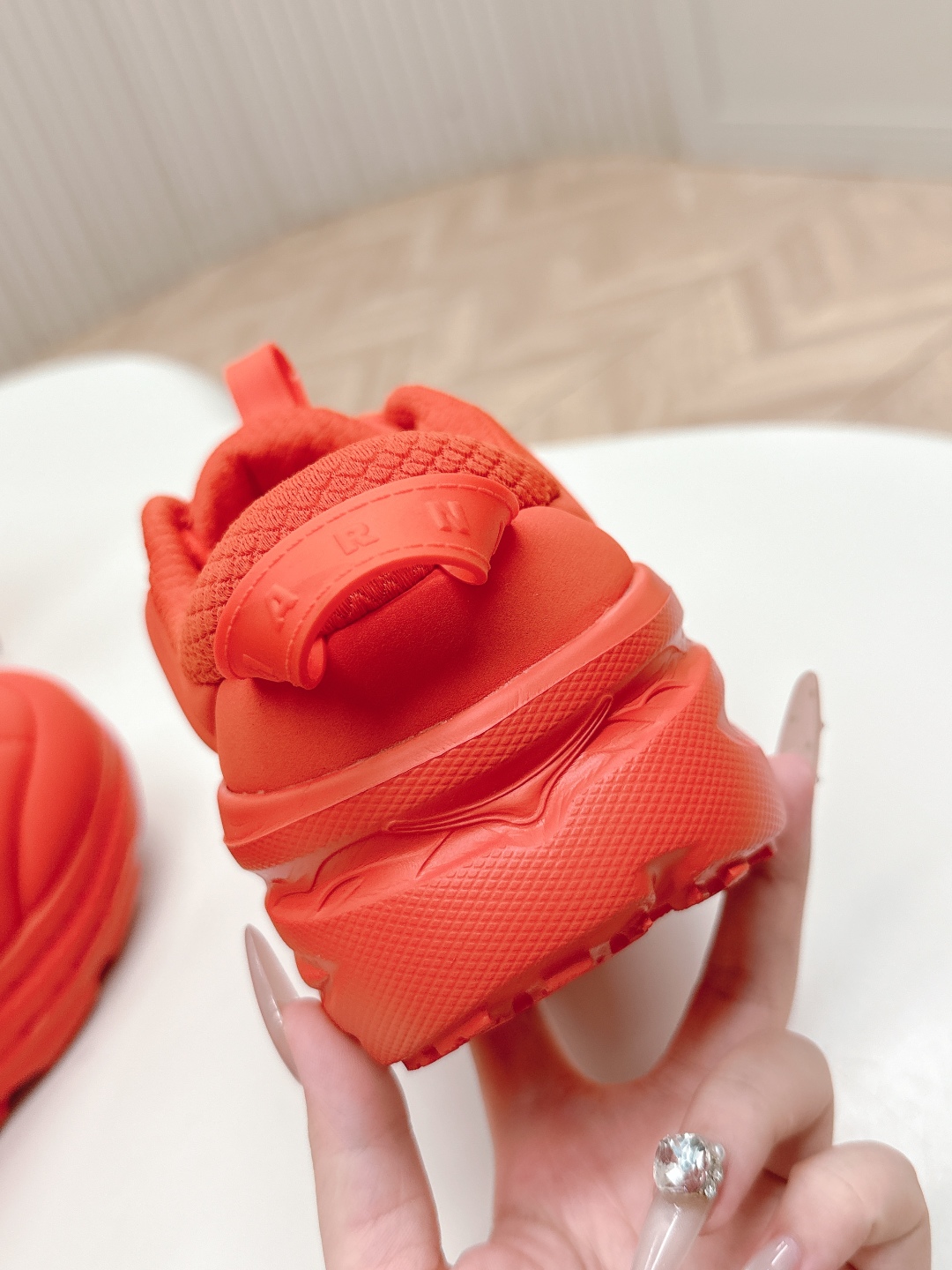 Marni X Hoka Joint Sports Shoes: Lightweight, Cozy, and Stylish Collaboration - 图片 7