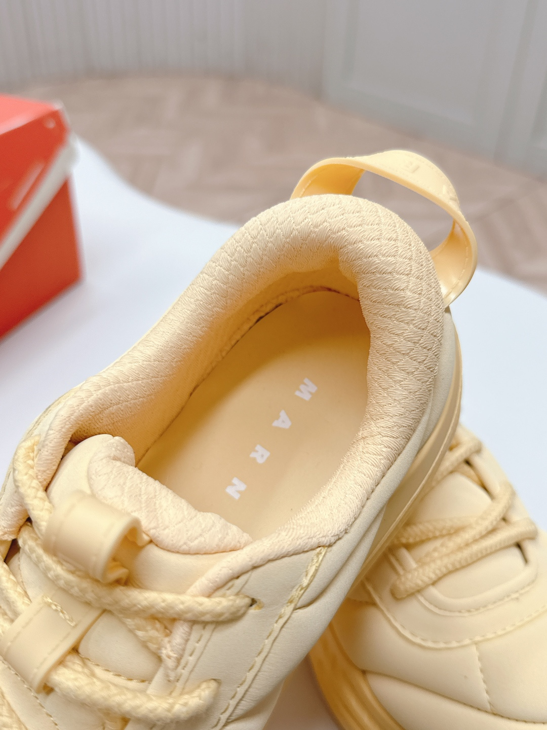 Marni X Hoka Joint Sports Shoes: Lightweight, Comfortable, and Stylish Collaboration - 图片 9