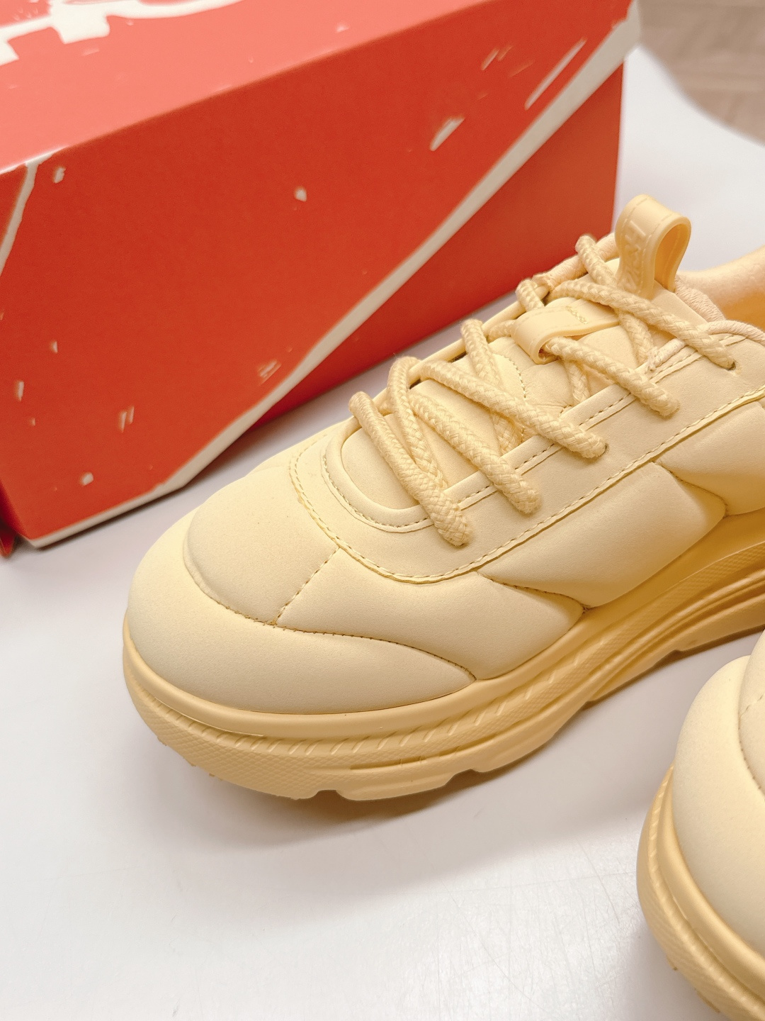 Marni X Hoka Joint Sports Shoes: Lightweight, Comfortable, and Stylish Collaboration - 图片 6