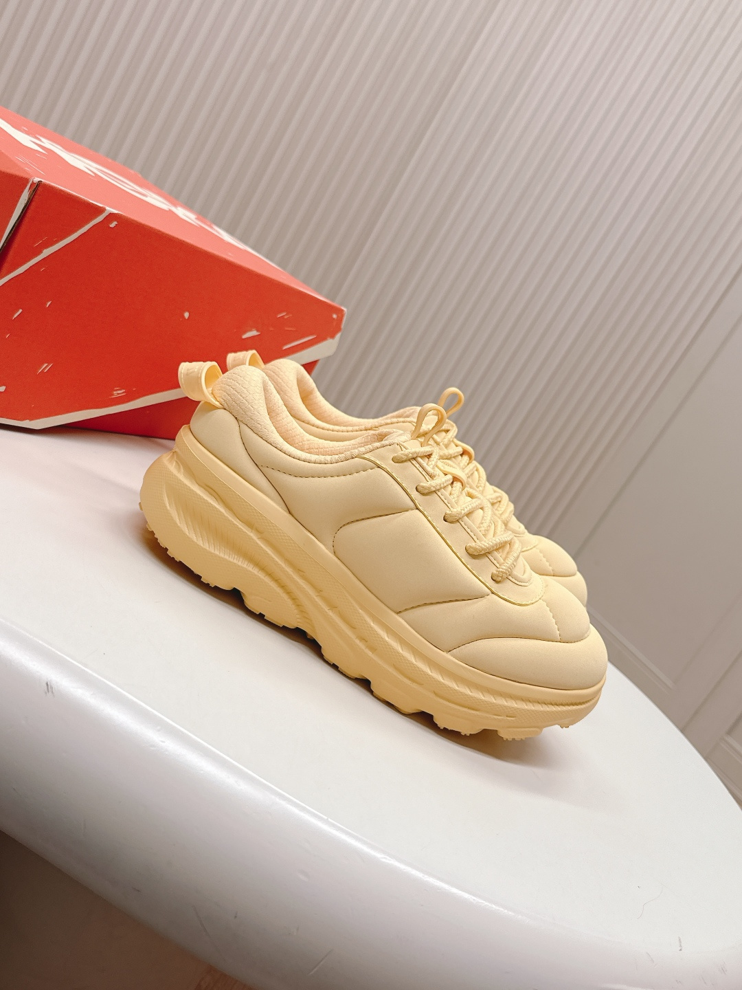 Marni X Hoka Joint Sports Shoes: Lightweight, Comfortable, and Stylish Collaboration - 图片 3
