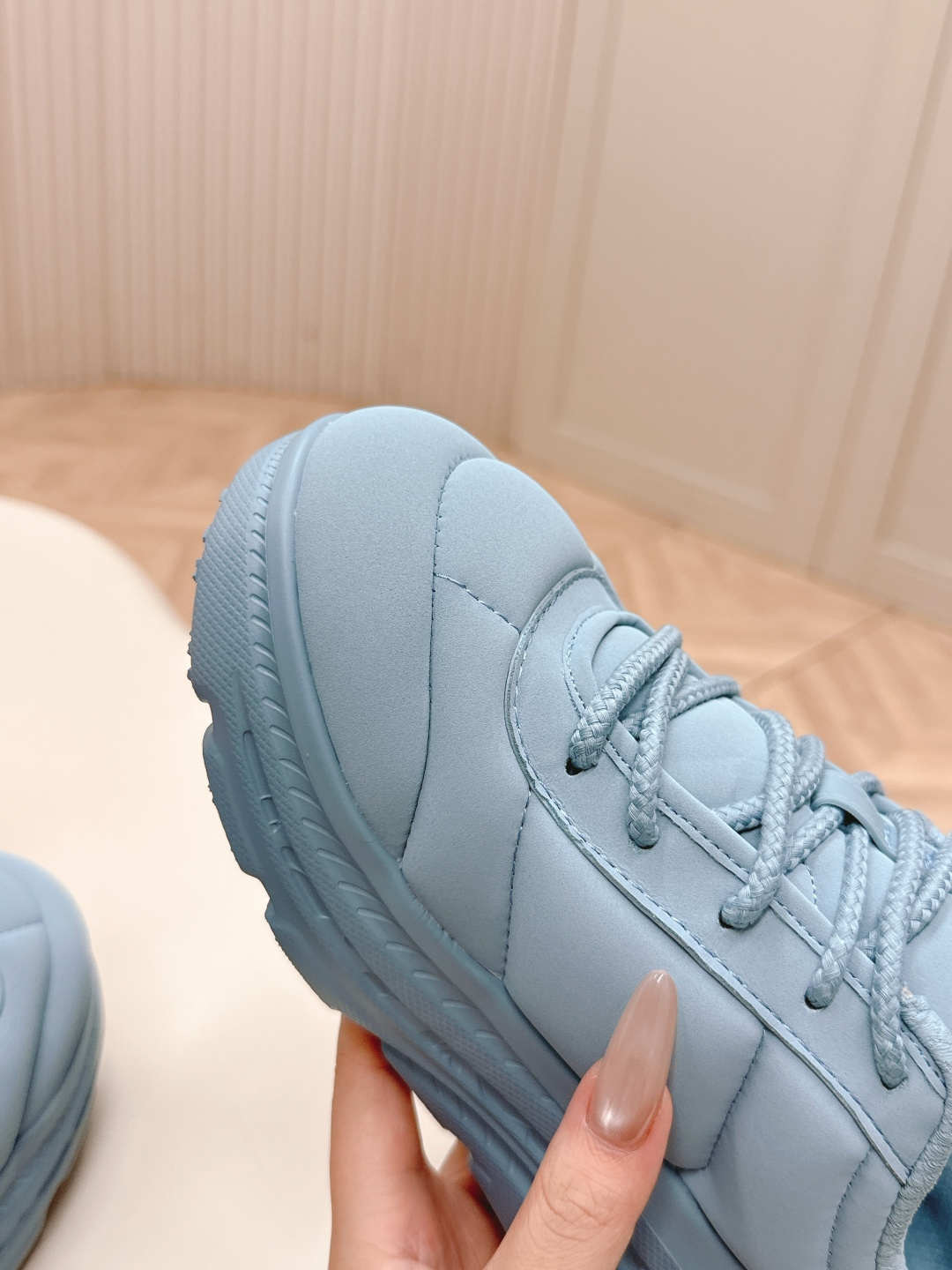 Marni X Hoka Collaborate on New Lightweight Sneakers in Macaroon Colors - 图片 6