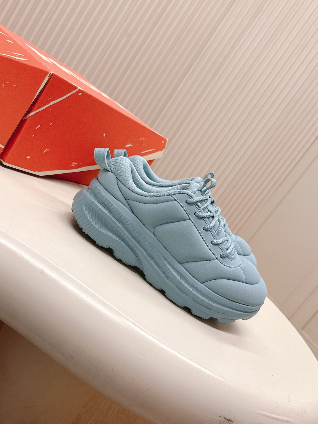 Marni X Hoka Collaborate on New Lightweight Sneakers in Macaroon Colors - 图片 3