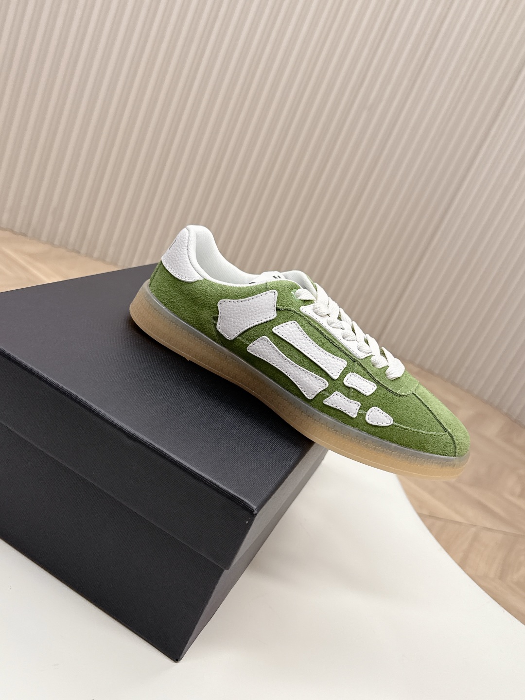 New 2025 AMRI Elmi Bone Boots: Classic Fashion with Bone Patterns - 图片 3