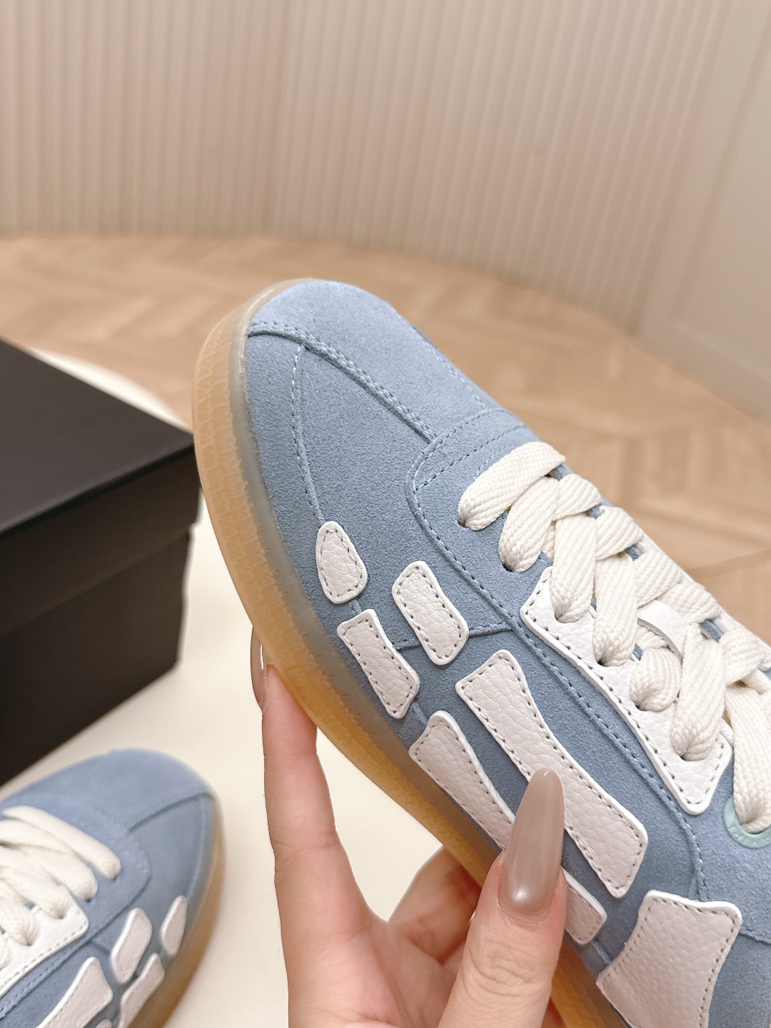 New 2025 AMRI Elmi Bone Boots: Classic Fashion with Bone Patterns - 图片 6