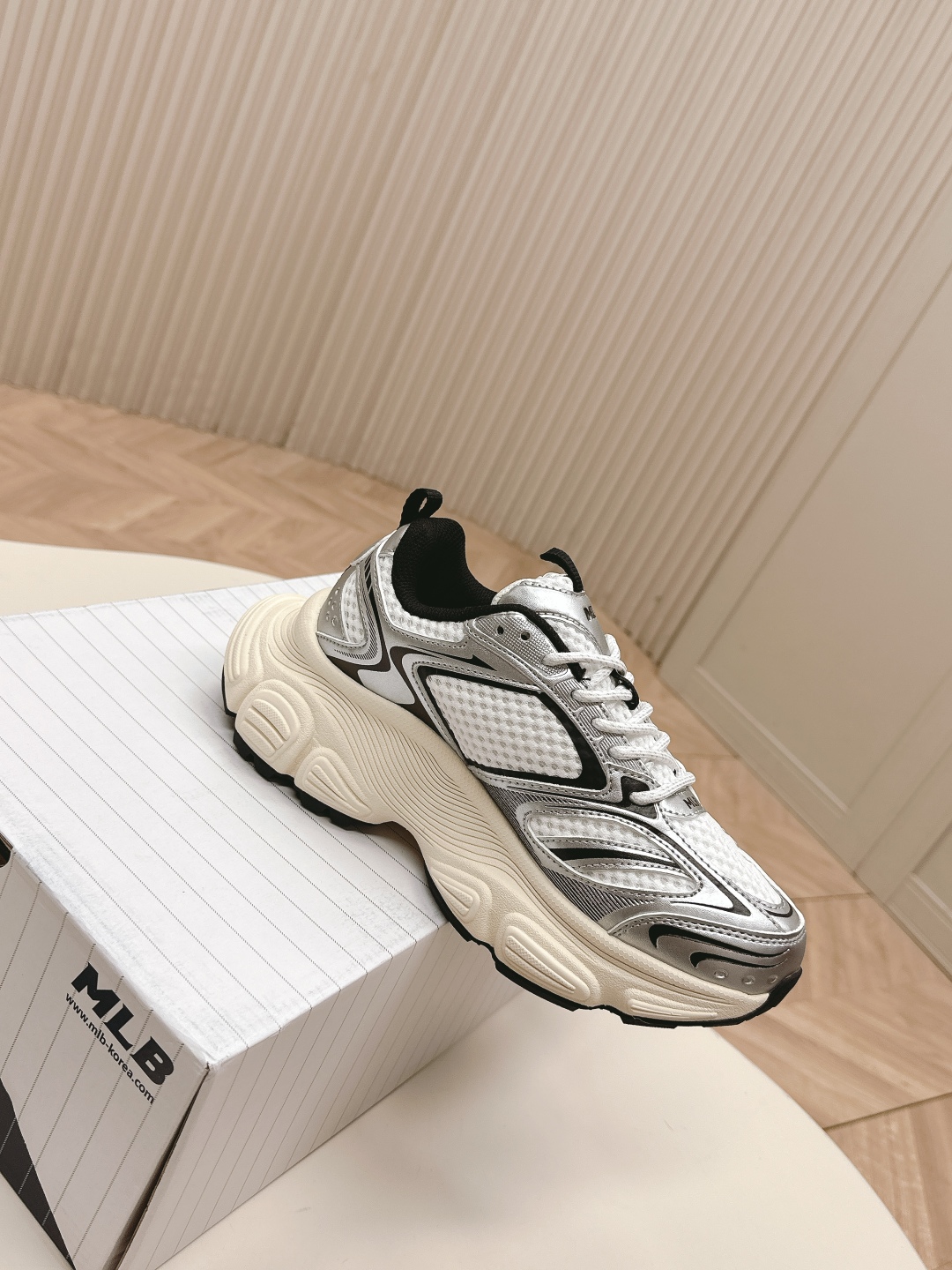 Trendy MLB 25s: Sable Dad Shoes for Fashionable Comfort and Style - 图片 5