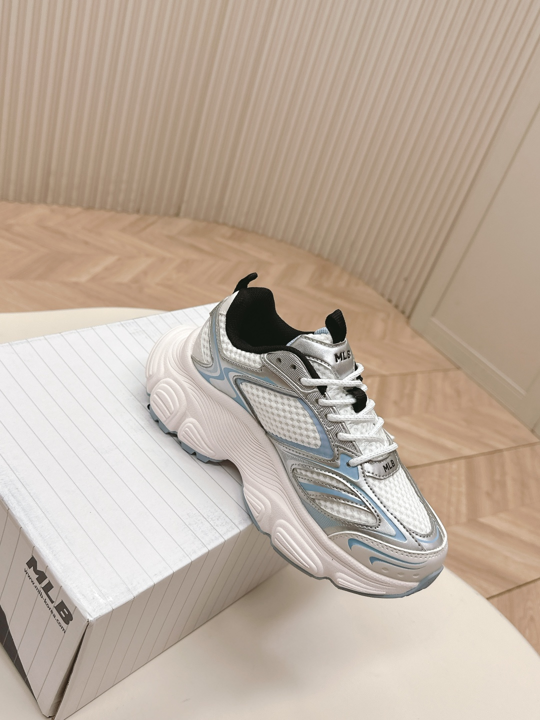 Trendy MLB 25s: Saber Dad Shoes for Fashionable Comfort - 图片 4