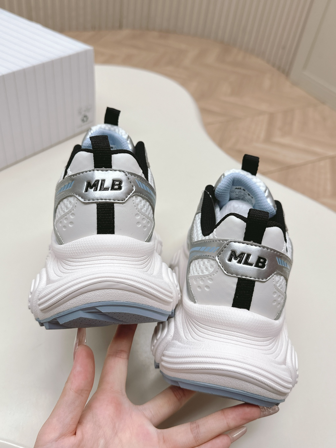 Trendy MLB 25s: Saber Dad Shoes for Fashionable Comfort - 图片 5
