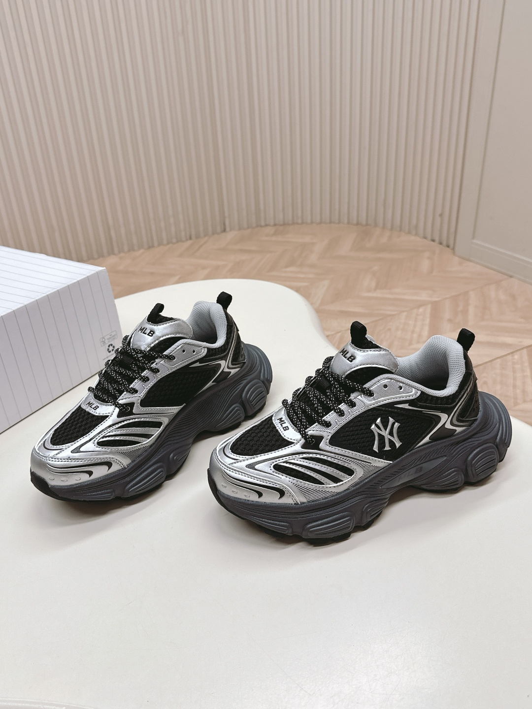 Trendy MLB 25s: Sable Dad Shoes for Fashionable Comfort and Style - 图片 2