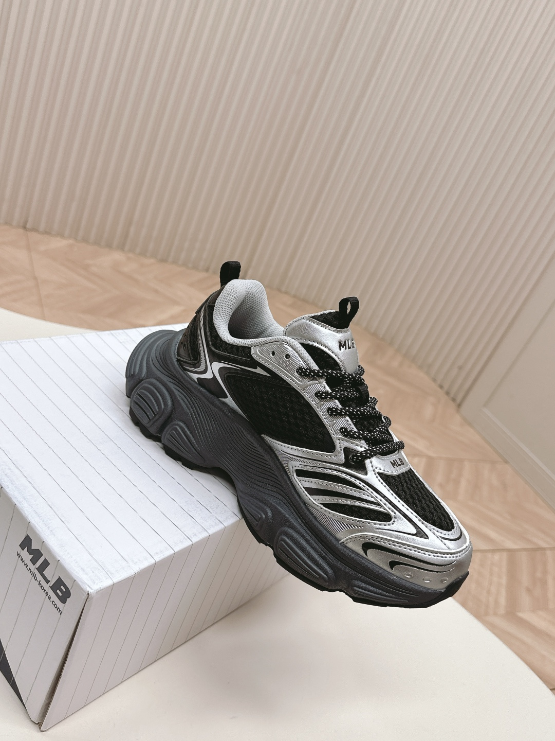 Trendy MLB 25s: Sable Dad Shoes for Fashionable Comfort and Style - 图片 4