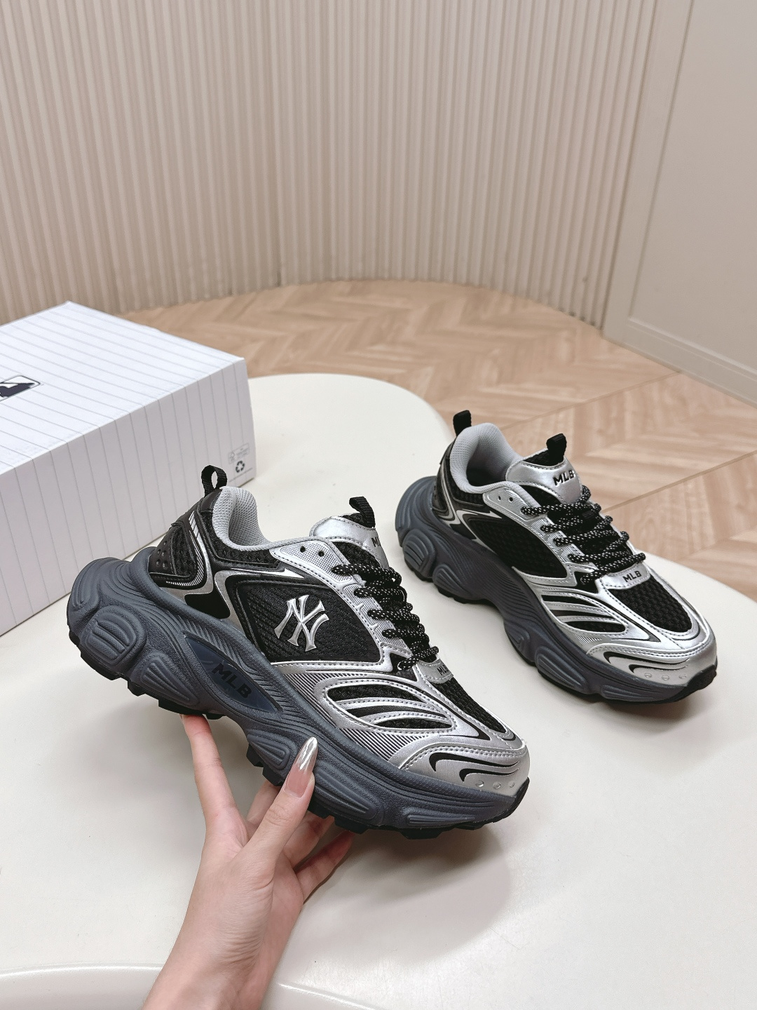 Trendy MLB 25s: Sable Dad Shoes for Fashionable Comfort and Style - 图片 9