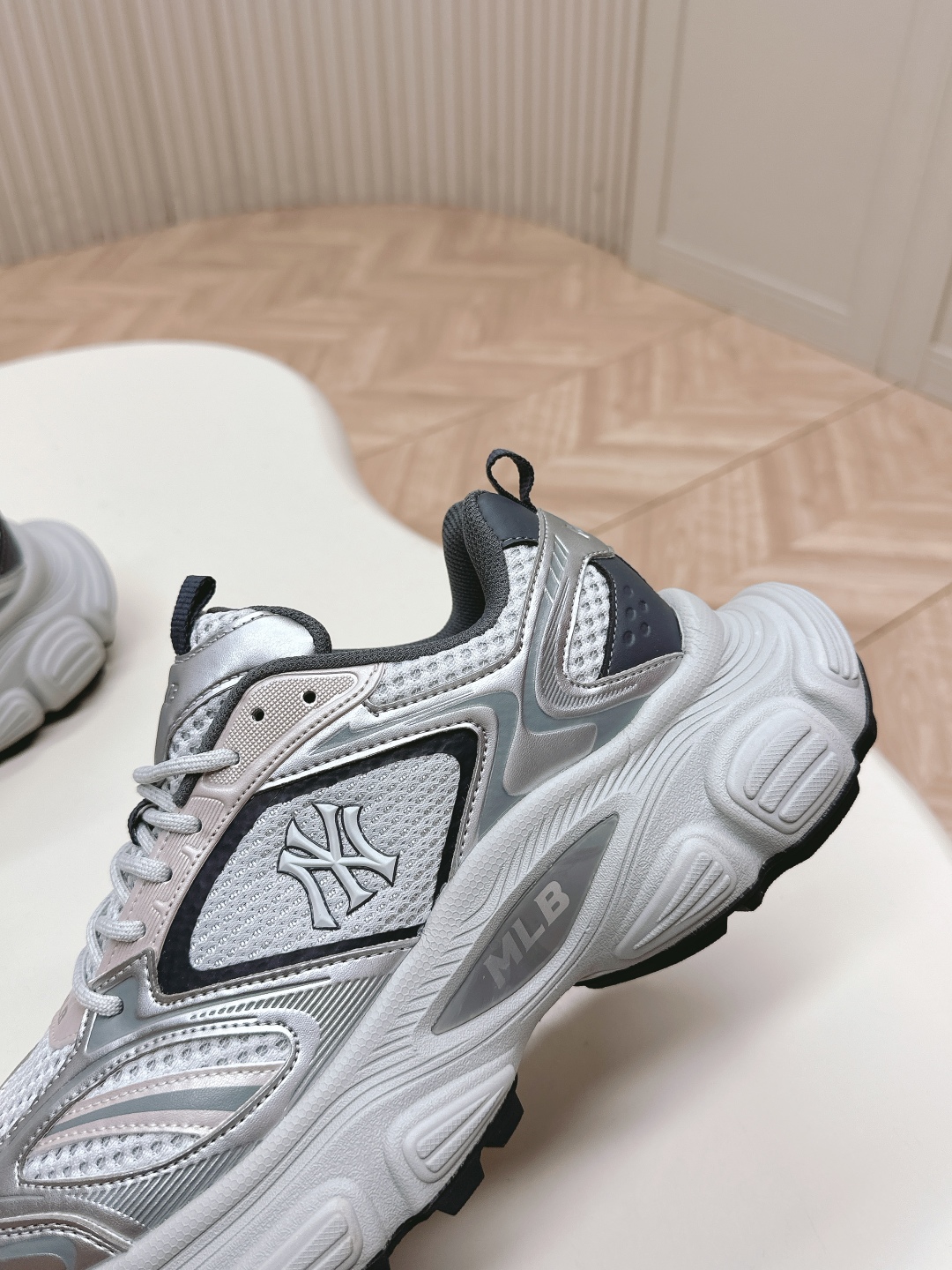 Trendy MLB 25s: Sable Dad Shoes, Fashionable and Comfortable Leisure Shoes - 图片 5