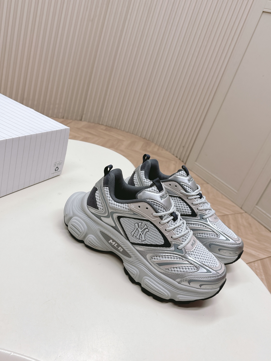 Trendy MLB 25s: Sable Dad Shoes, Fashionable and Comfortable Leisure Shoes - 图片 3