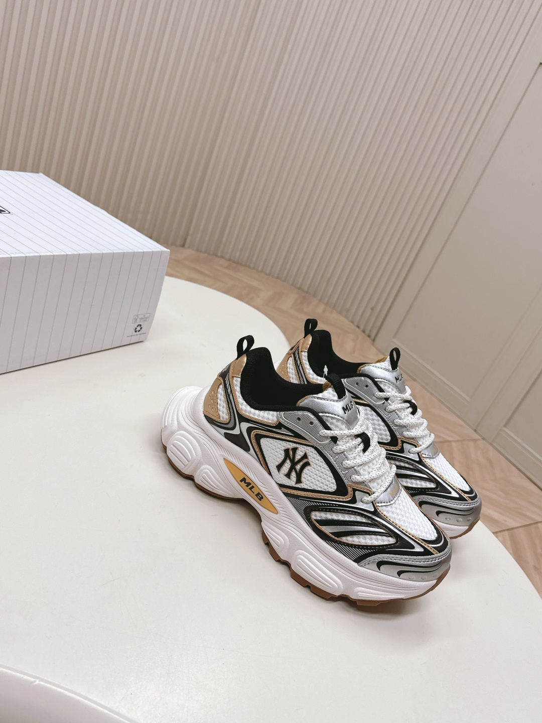 Trendy MLB 25s: New Sable Dad Shoes for Fashion and Comfort - 图片 1