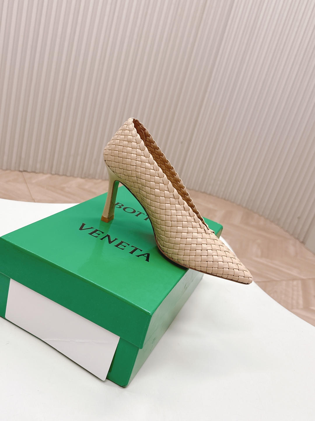 Hand-Woven Leather Shoes: BV2025 Series with Italian Leather Bottoms and High-End Comforts - 图片 4