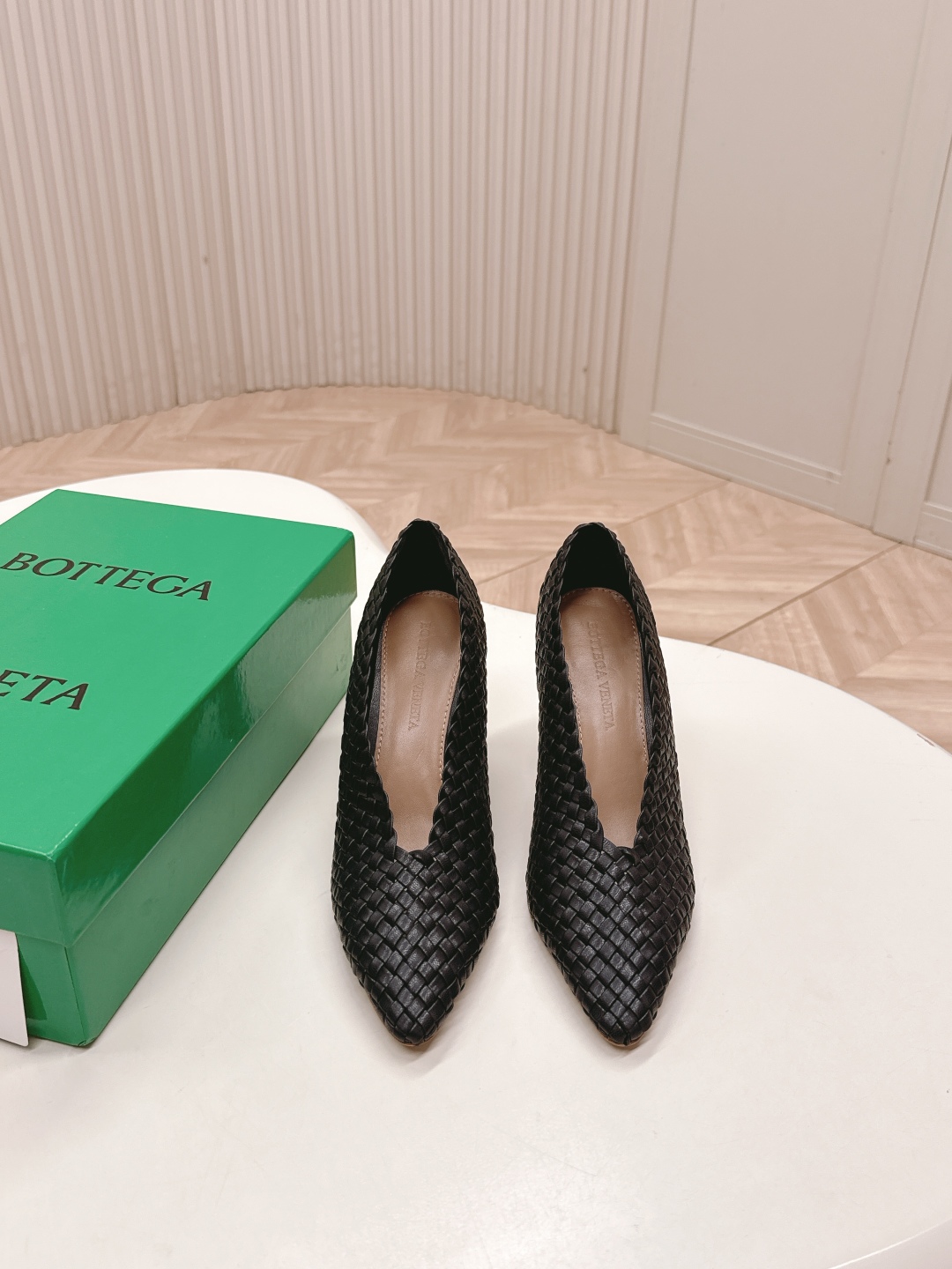 Handmade Crocheted Leather Shoes: BV2025 Series with High-End Comforts and Italian Craftsmanship - 图片 3