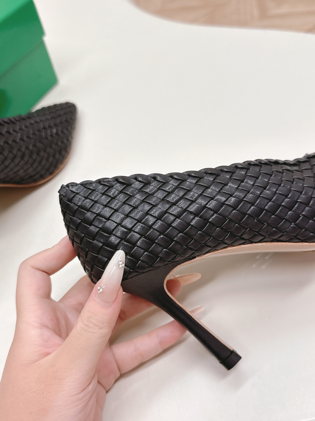 Handmade Crocheted Leather Shoes: BV2025 Series with High-End Comforts and Italian Craftsmanship - 图片 8