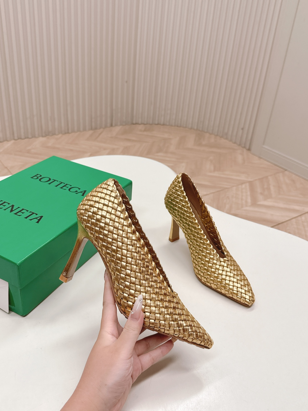 Hand-Made Seamless Crocheted Leather Shoes: BV2025 Series Overview - 图片 5