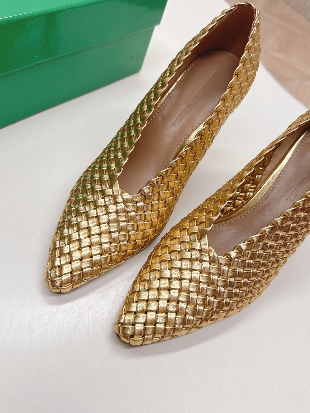 Hand-Made Seamless Crocheted Leather Shoes: BV2025 Series Overview - 图片 6