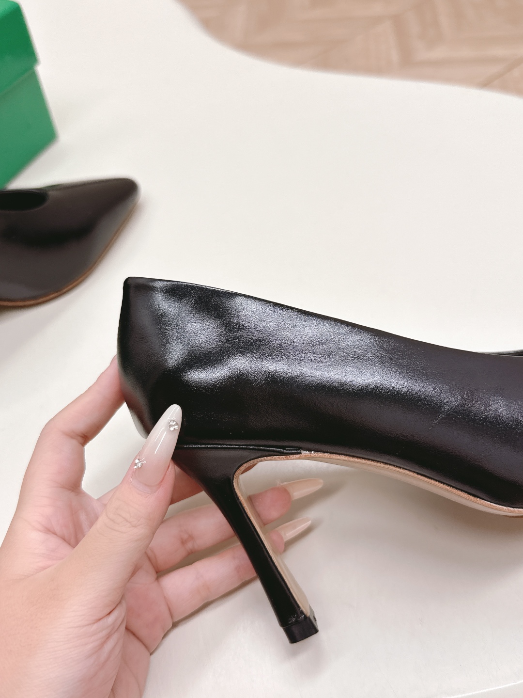 “Elegant and Comfortable High Heels: Italian Leather, Stylish Design for Confident Travel” - 图片 8