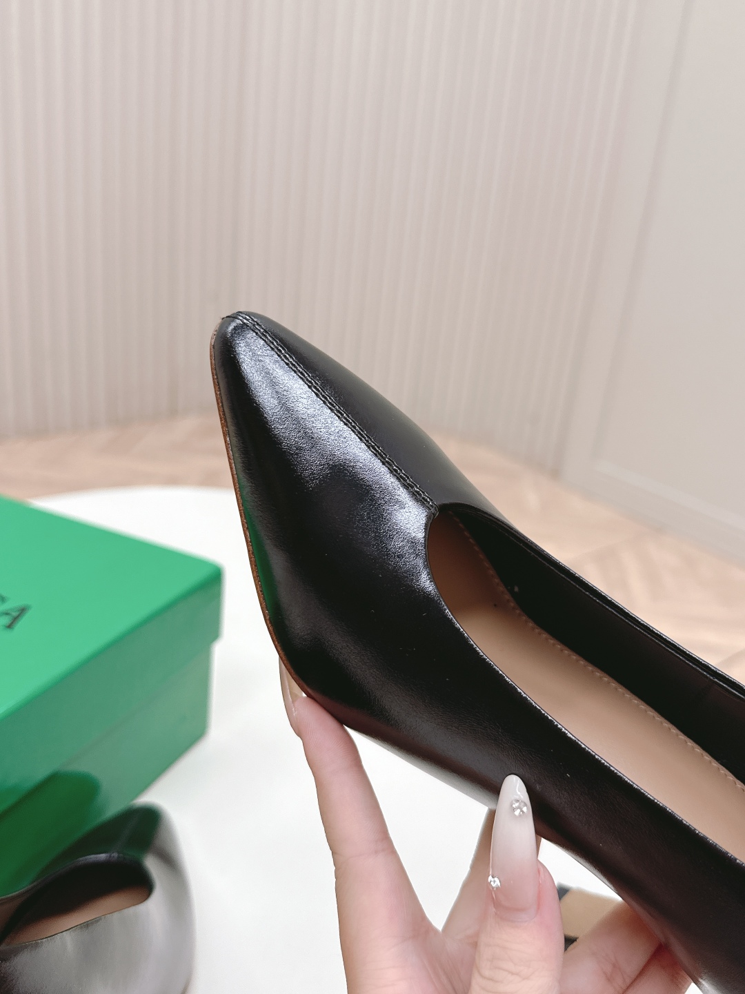 “Elegant and Comfortable High Heels: Italian Leather, Stylish Design for Confident Travel” - 图片 6