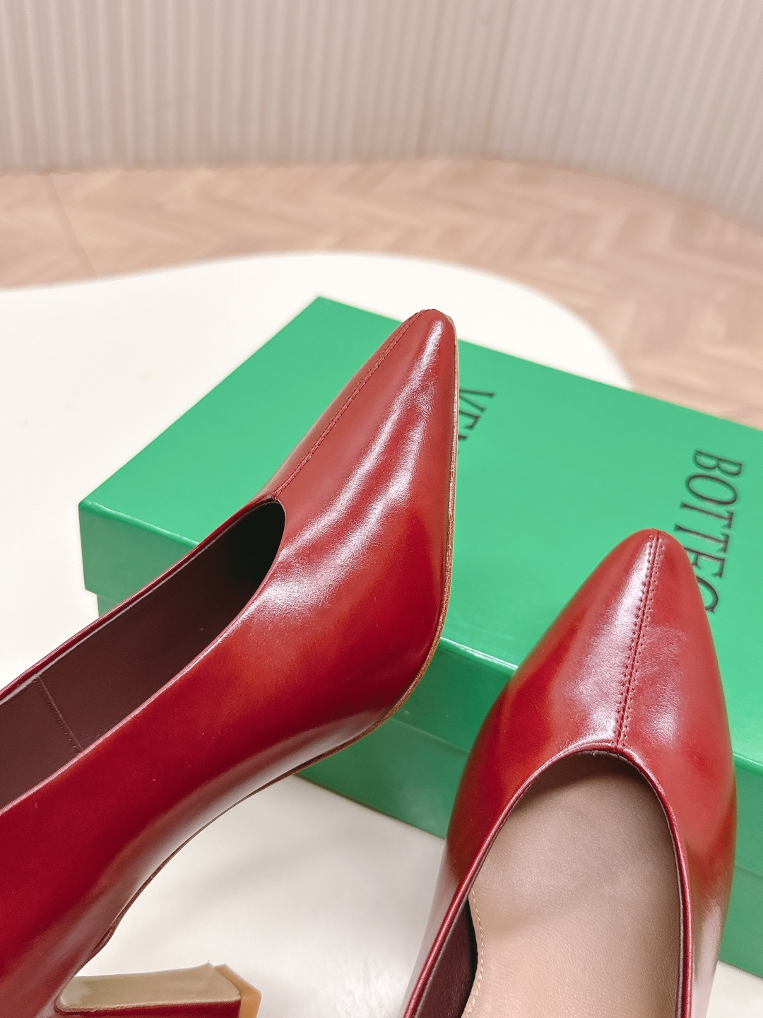 “BV2025 Series: Elegant High Heels with Italian Leather for Comfortable and Confident Travel” - 图片 6