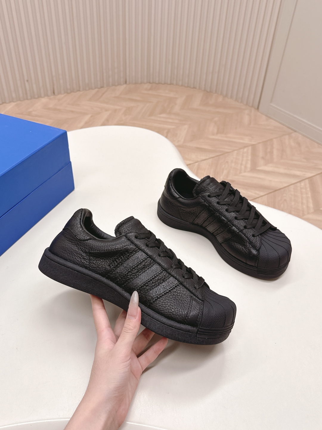 “Square Shellhead Skate Shoes Review: Fashionable Enlarged Design with Cattle Leather” - 图片 8