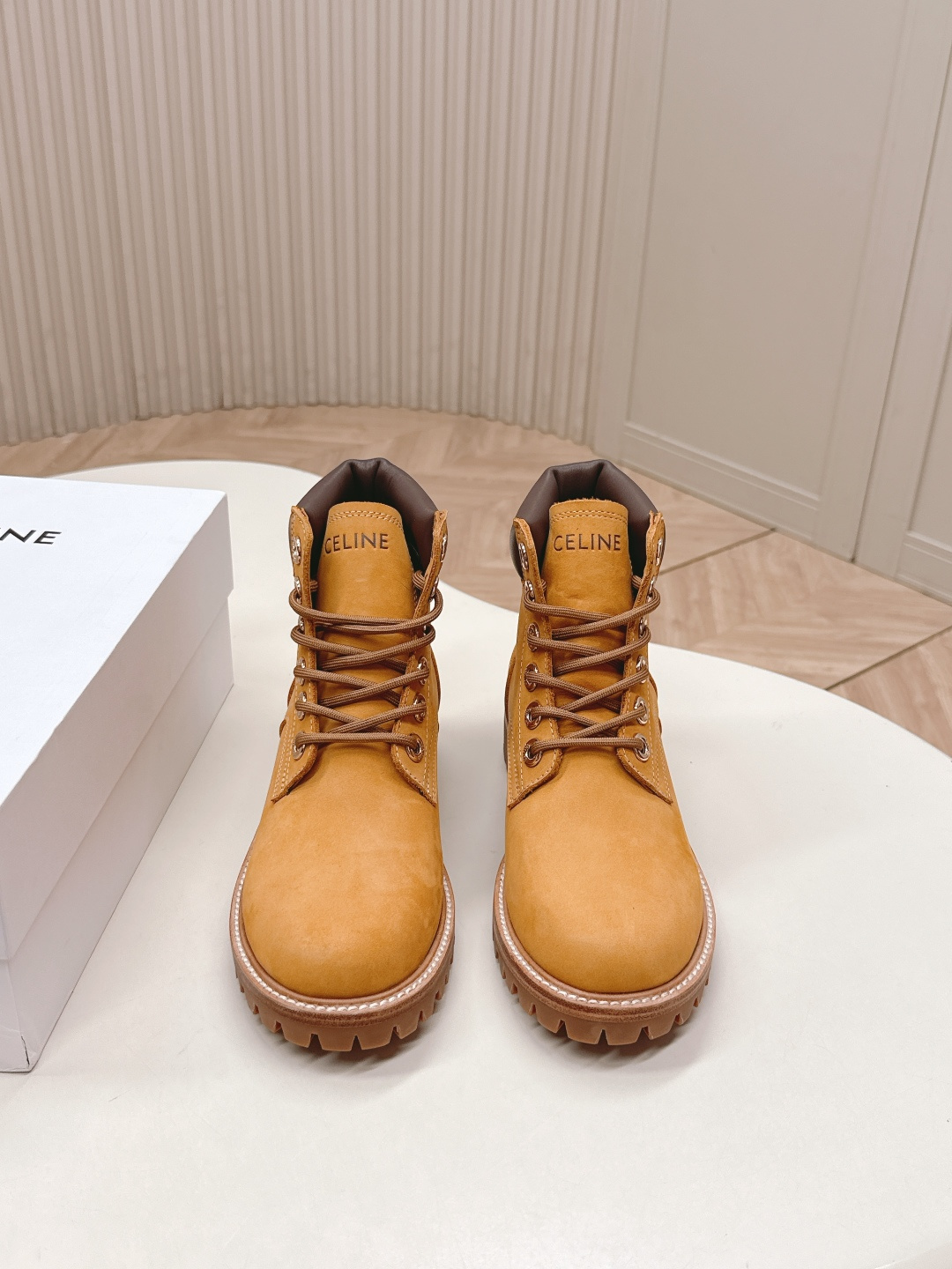 NO:536891,High-end Celine classic Martin boots, big yellow boots, retro round-toed battle boots, handsome and cool, retro and old. The upper uses imported cow velvet, texture is super Nice, inner cowhide, original one-to-one open mold and large sole!  Very comfortable to wear. The big head design is a perfect height-enhancing tool. Size: 35-40, boots, loafers, celine, loafers, boots, cowhide19860909高版 出 Celine 经典马丁靴 大黄靴 复古圆头战靴 又帅又酷 复古做旧 鞋面采用进口牛反绒,质感超级奈斯,内里牛皮,原版一比一开模大底！上脚非常舒适 大头的设计,妥妥的增高神器 Size: 35-40,靴子乐福鞋,celine,loafers,boots,cowhide,Women's Shoes