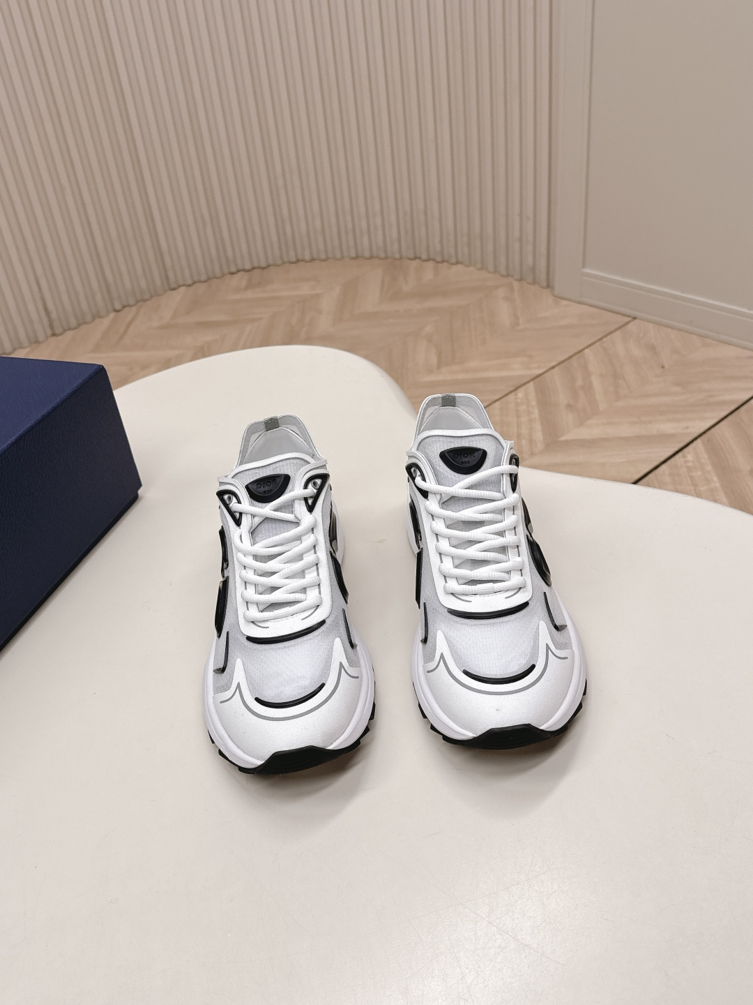 NO:682461,Top Edition Men's Dior Dior 26 Brand New B30 New Color Series!  !  Classic upgrades collide with new sparks. Popular casual shoes and sports shoes. The original demolition is a perfect one-to-one reproduction. The workmanship details are in place. The original customized materials are awesome. The latest element combination. Fashionable and casual personality. Versatile. The fabric is original and customized. Electric embroidery on the fabric. The inner leather is breathable mesh. The original molding pad for the feet. The original one-to-one molded TPU foam for the outsole.  Order men's size 37-45.37.38.46.47, casual shoes/sports shoes, dior, dior, sneakers19860909顶版 男款 迪奥Dior 26款 全新 B30 新色系！！ 经典升级碰撞新火花 火爆休闲鞋 运动鞋 原版爆拆一比一完美复刻 工艺做工细节到位 原版定制材料 超赞 最新元素组合 时尚休闲个性 百搭 面料原版定制布面电绣 内里皮面拼透气网布 垫脚原版成型垫 大底原版一比一开模TPU发泡 码数男码37-45.37.38.46.47订,休闲鞋/运动鞋,dior,dior,sneakers,Women's Shoes