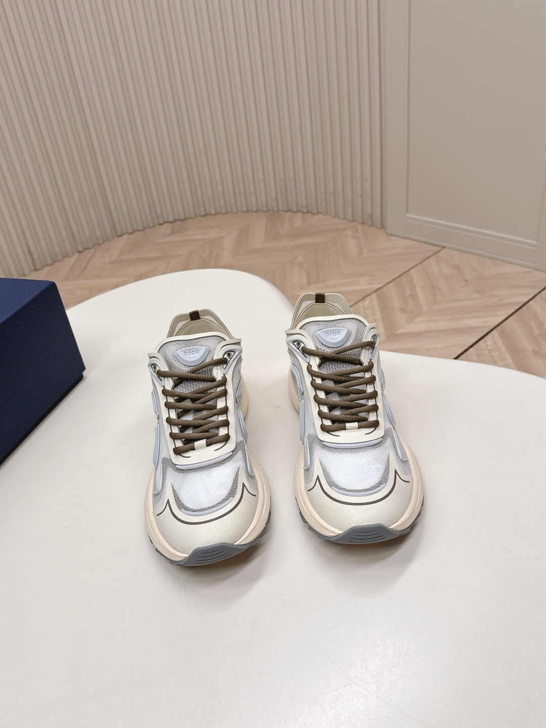 NO:682457,Top Edition Men's Dior Dior 26 Brand New B30 New Color Series!  !  Classic upgrades collide with new sparks. Popular casual shoes and sports shoes. The original demolition is a perfect one-to-one reproduction. The workmanship details are in place. The original customized materials are awesome. The latest element combination. Fashionable and casual personality. Versatile. The fabric is original and customized. Electric embroidery on the fabric. The inner leather is breathable mesh. The original molding pad for the feet. The original one-to-one molded TPU foam for the outsole.  Order men's size 37-45.37.38.46.47, casual shoes/sports shoes, dior, dior, sneakers19860909顶版 男款迪奥Dior 26款 全新 B30 新色系！！ 经典升级碰撞新火花 火爆休闲鞋 运动鞋 原版爆拆一比一完美复刻 工艺做工细节到位 原版定制材料 超赞 最新元素组合 时尚休闲个性 百搭 面料原版定制布面电绣 内里皮面拼透气网布 垫脚原版成型垫 大底原版一比一开模TPU发泡 码数男码37-45.37.38.46.47订,休闲鞋/运动鞋,dior,dior,sneakers,Women's Shoes