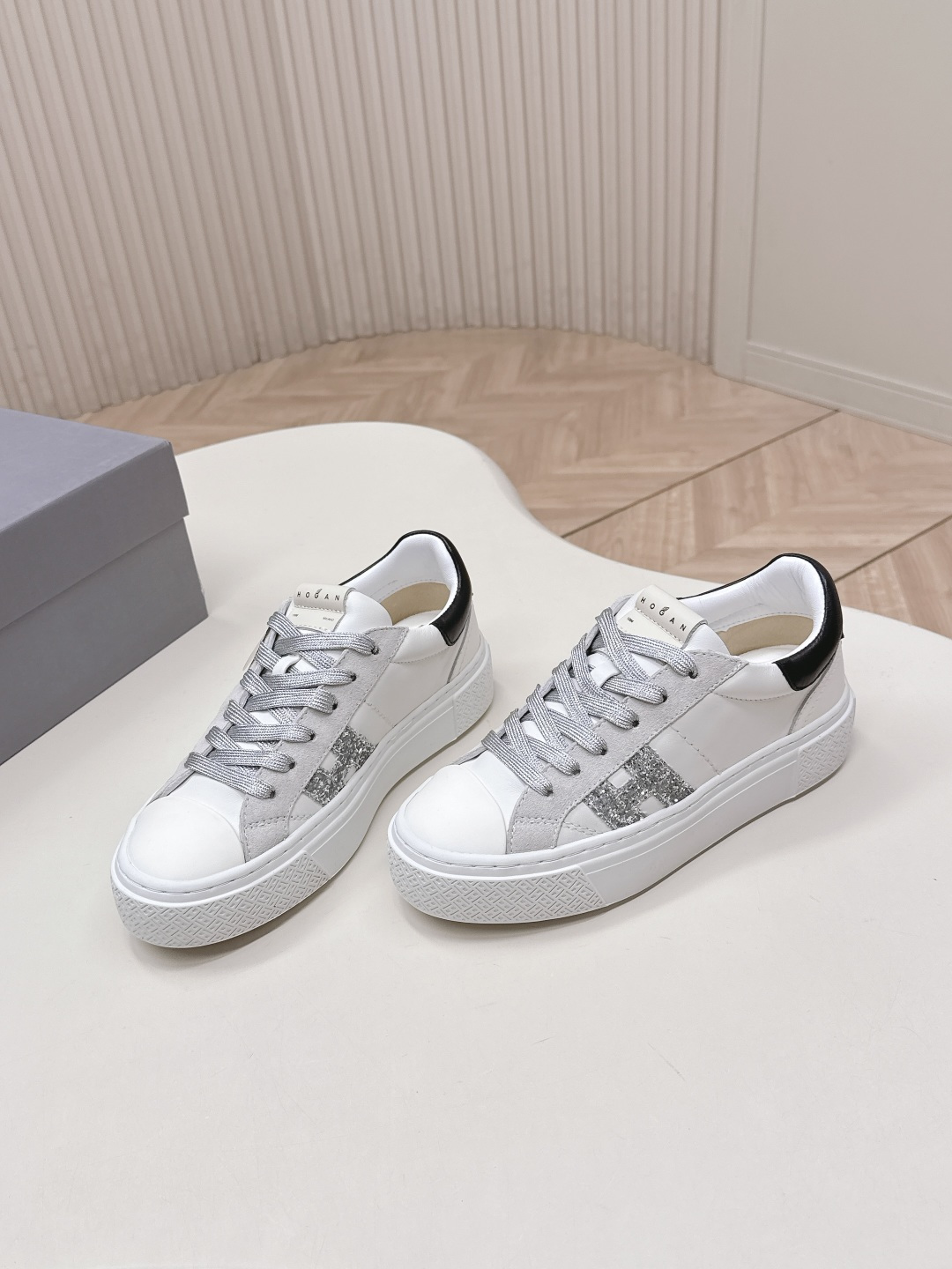 Alexander McQueen HOGAN H705 运动鞋 休闲厚底小白鞋