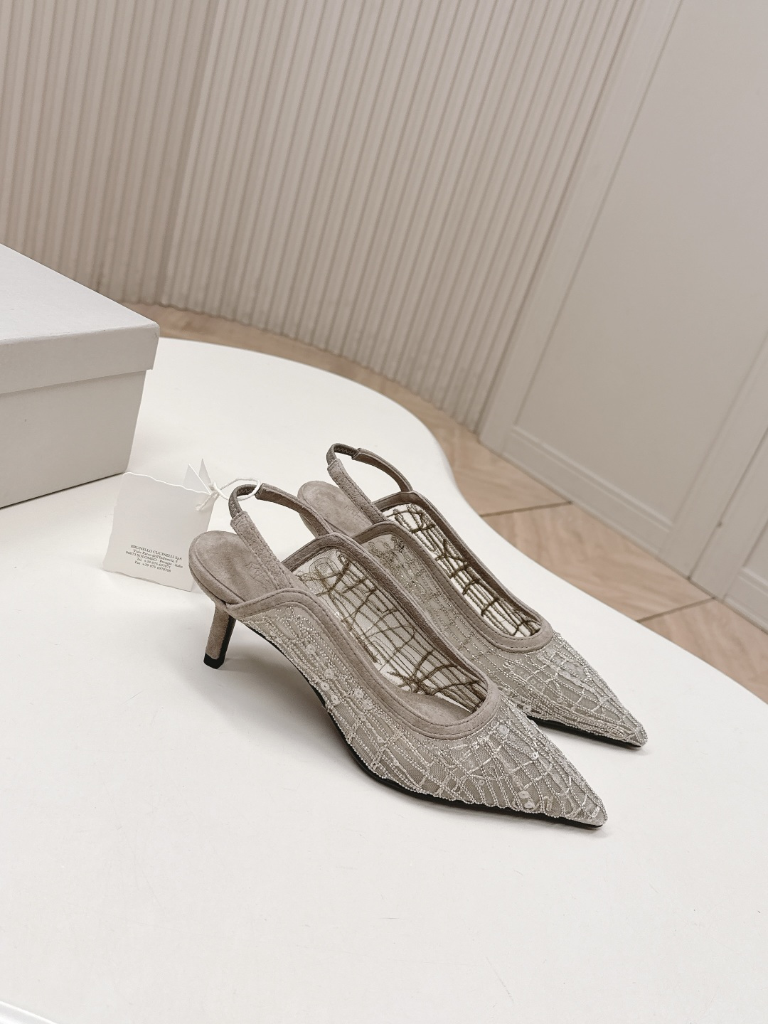Brunello Cucinelli Brunello Cucinelli 26ss新品手工缝珠刺绣网纱拖鞋