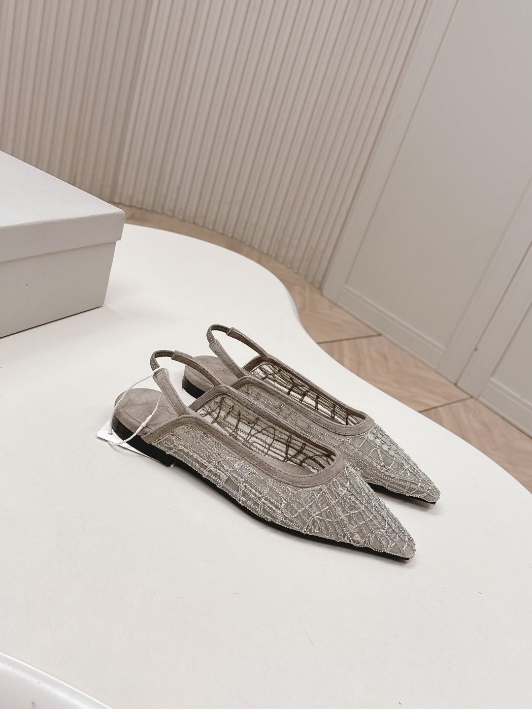 Brunello Cucinelli Brunello Cucinelli 26ss新品手工缝珠刺绣网纱拖鞋
