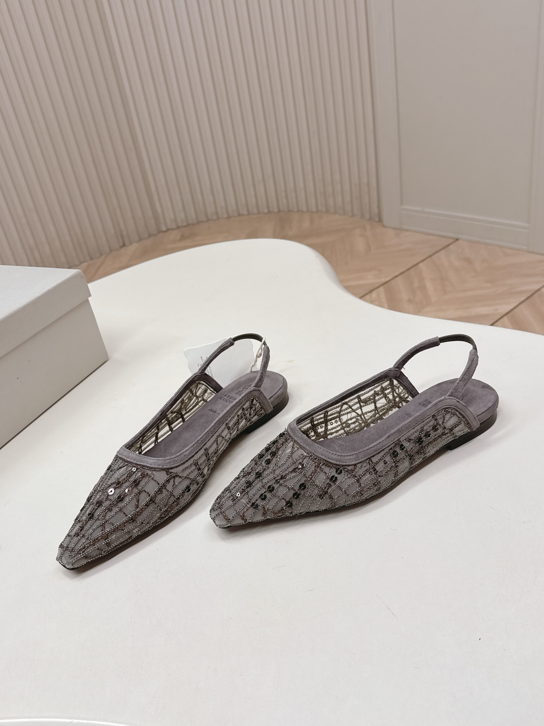 Brunello Cucinelli Brunello Cucinelli 26ss新品手工缝珠刺绣网纱拖鞋