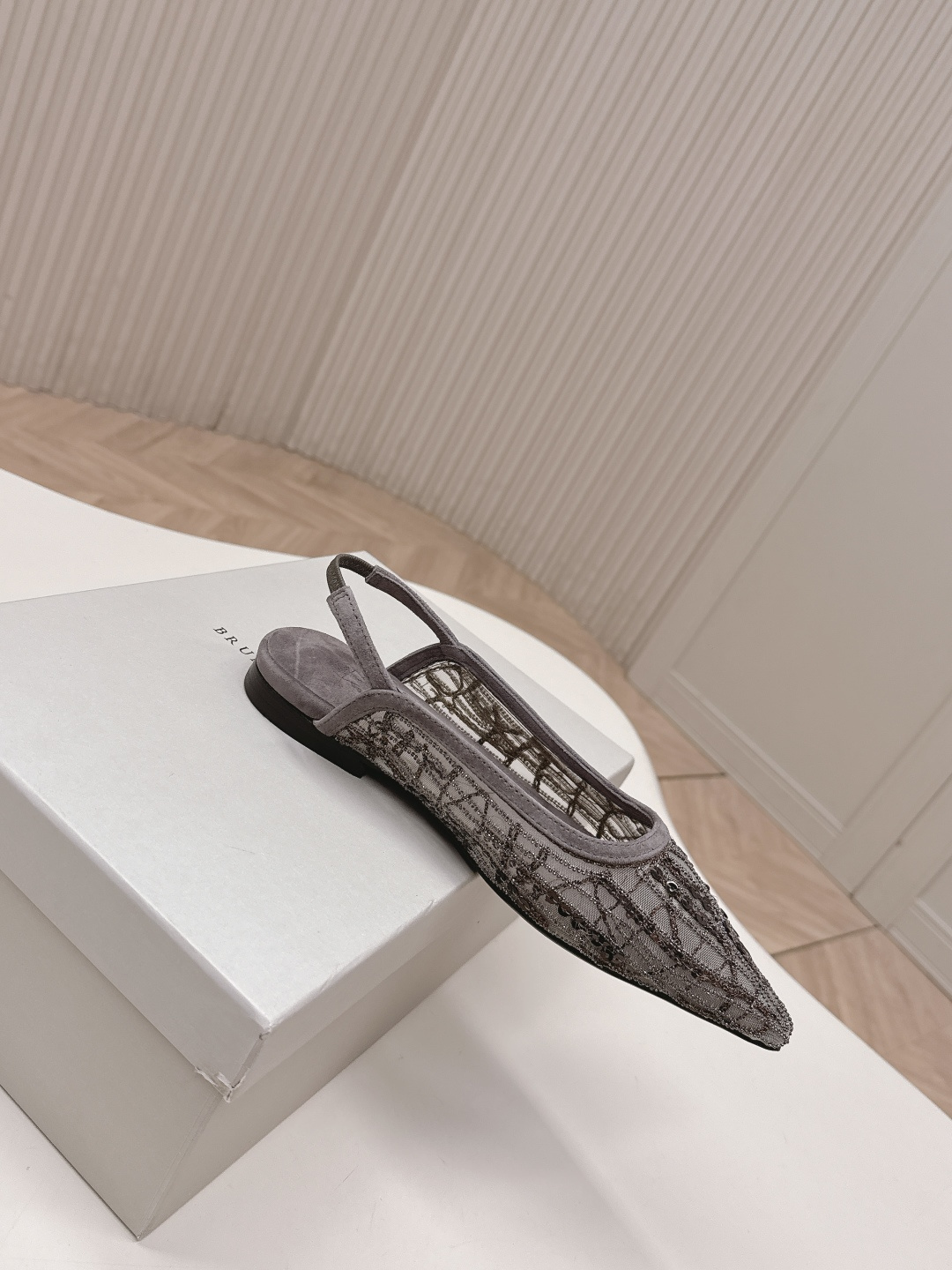 Brunello Cucinelli Brunello Cucinelli 26ss新品手工缝珠刺绣网纱拖鞋