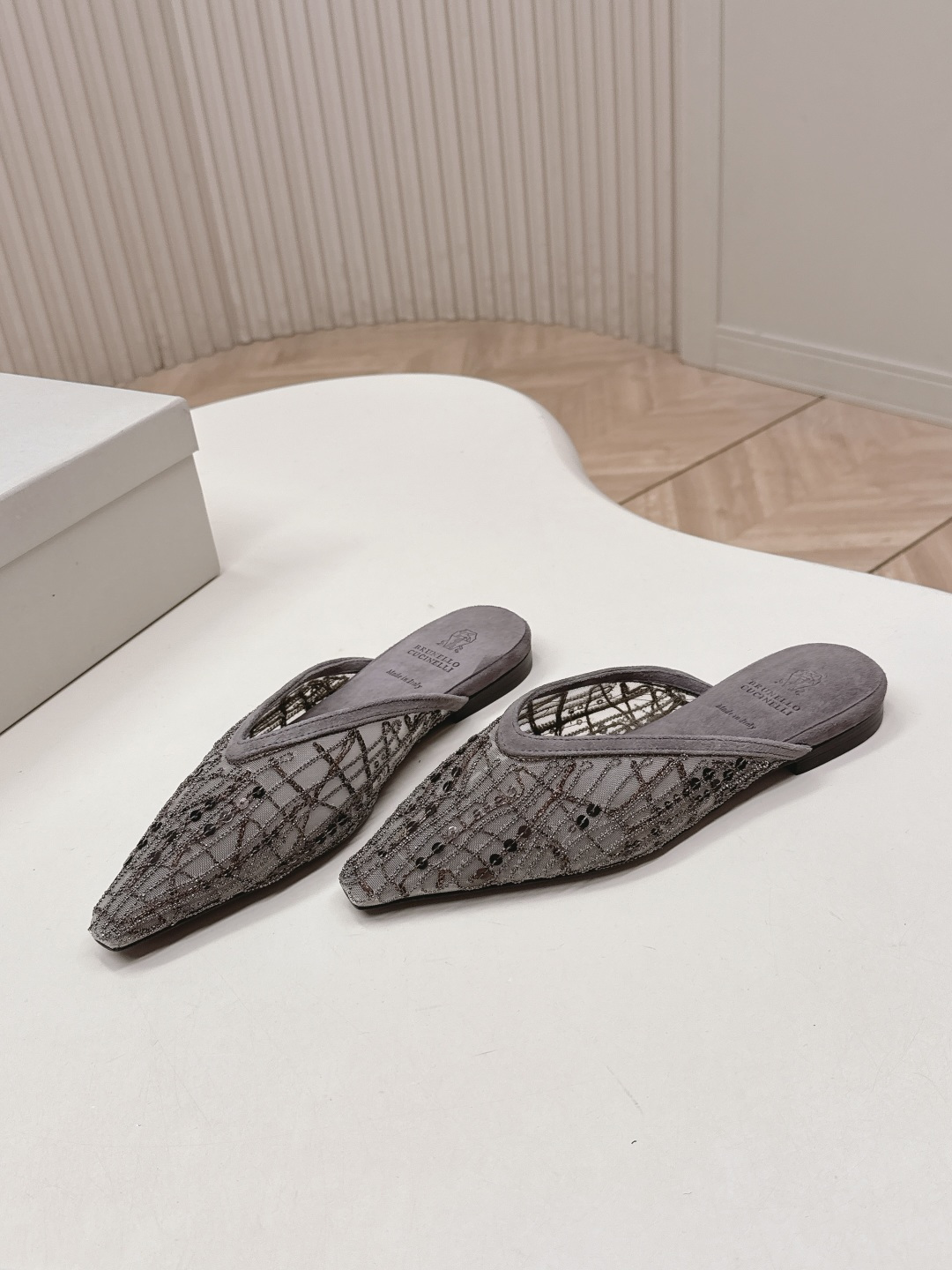 Brunello Cucinelli Brunello Cucinelli 26ss新品手工缝珠刺绣网纱拖鞋