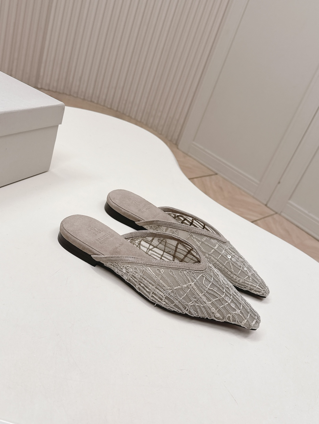 Brunello Cucinelli Brunello Cucinelli 26ss新品手工缝珠刺绣网纱拖鞋