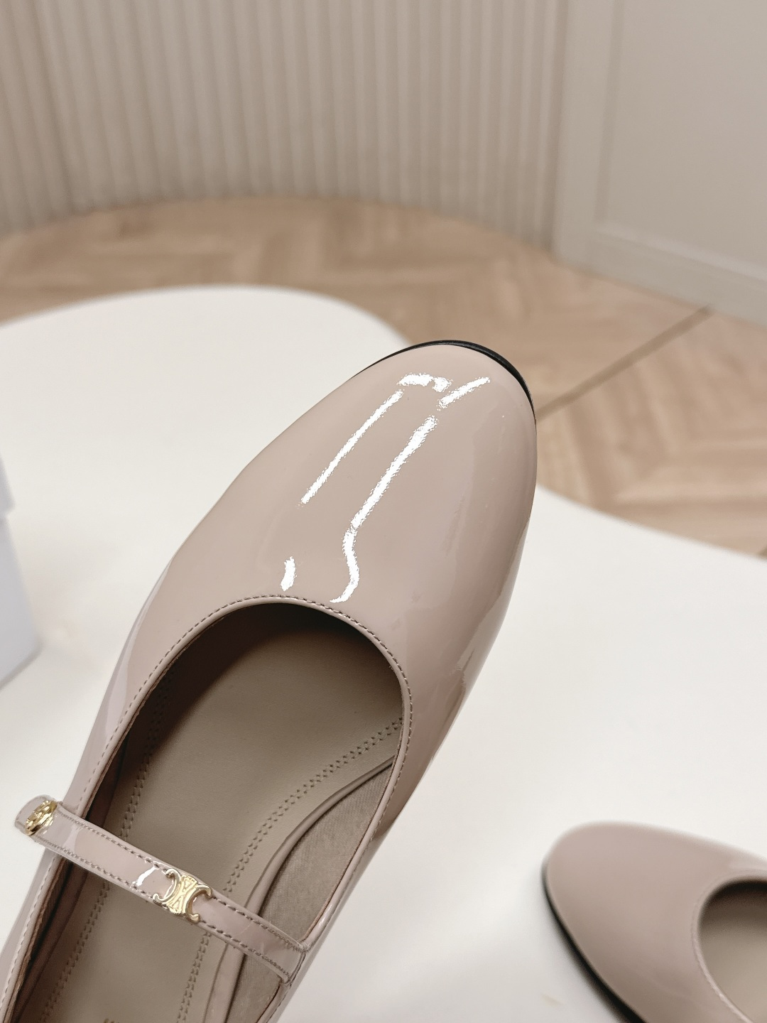 Celine 高版本 塞琳 CELINE 2026新春款 凯旋门乐福鞋 小皮鞋 百搭系列 ins种草神器 质检超好 、镜头感满分而且非常舒适