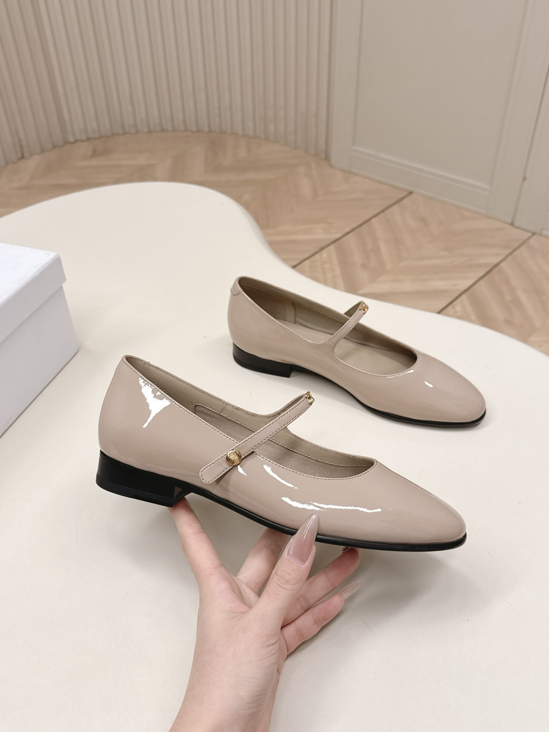 Celine 高版本 塞琳 CELINE 2026新春款 凯旋门乐福鞋 小皮鞋 百搭系列 ins种草神器 质检超好 、镜头感满分而且非常舒适