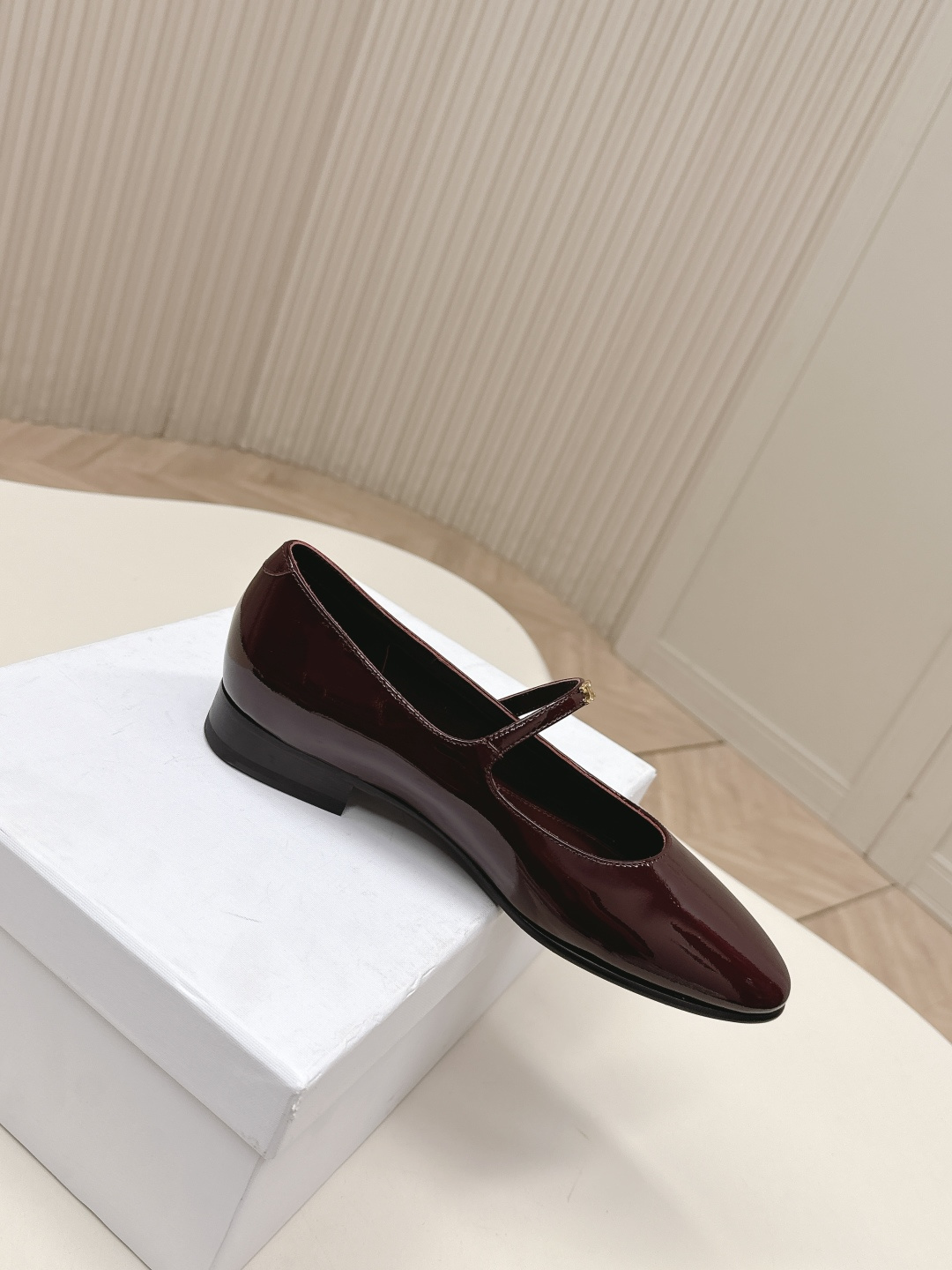 Celine 高版本 塞琳 CELINE 2026新春款 凯旋门乐福鞋 小皮鞋 百搭系列 ins种草神器 质检超好 、镜头感满分而且非常舒适