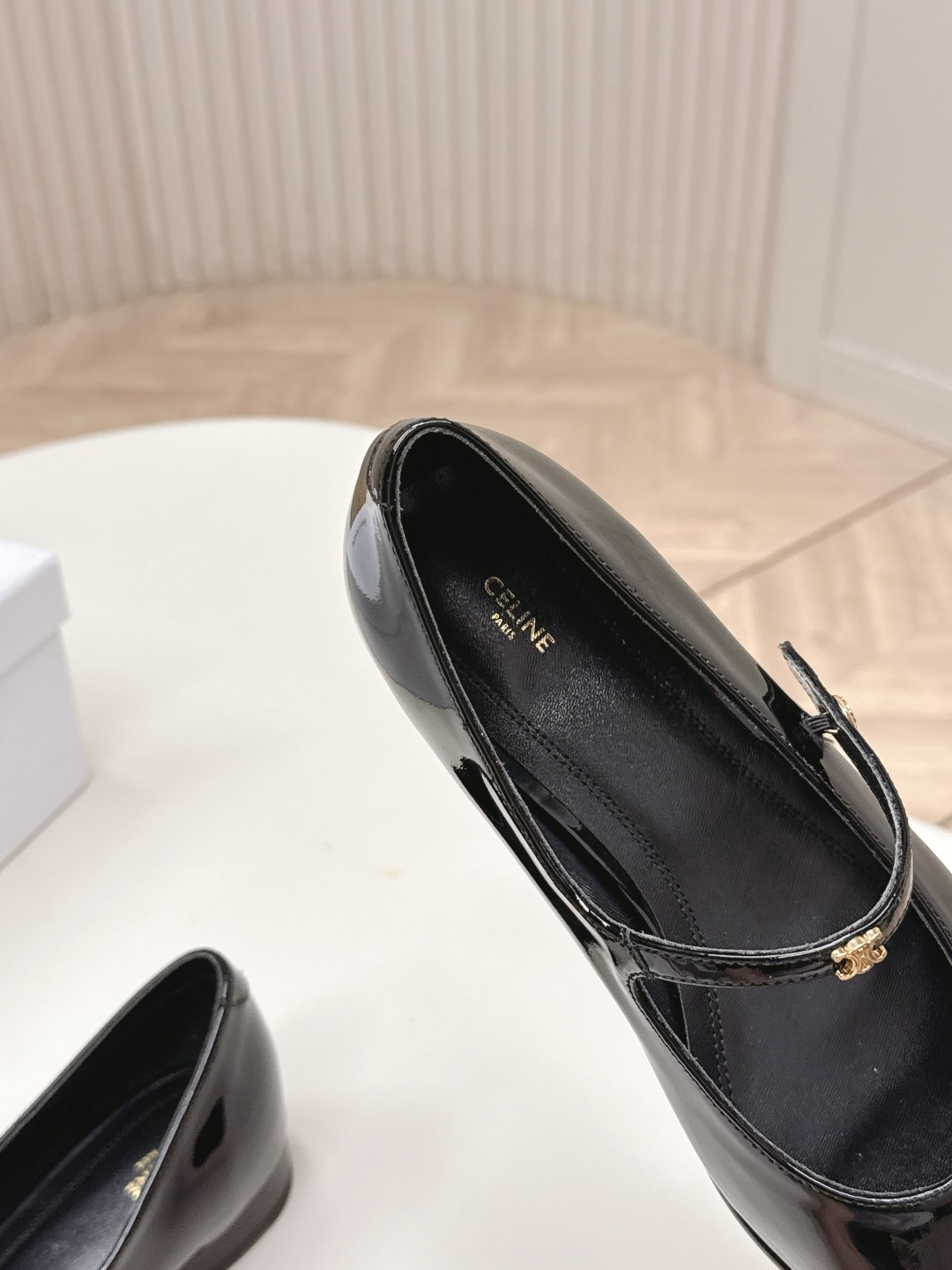 Celine 高版本 塞琳 CELINE 2026新春款 凯旋门乐福鞋 小皮鞋 百搭系列 ins种草神器 质检超好 、镜头感满分而且非常舒适