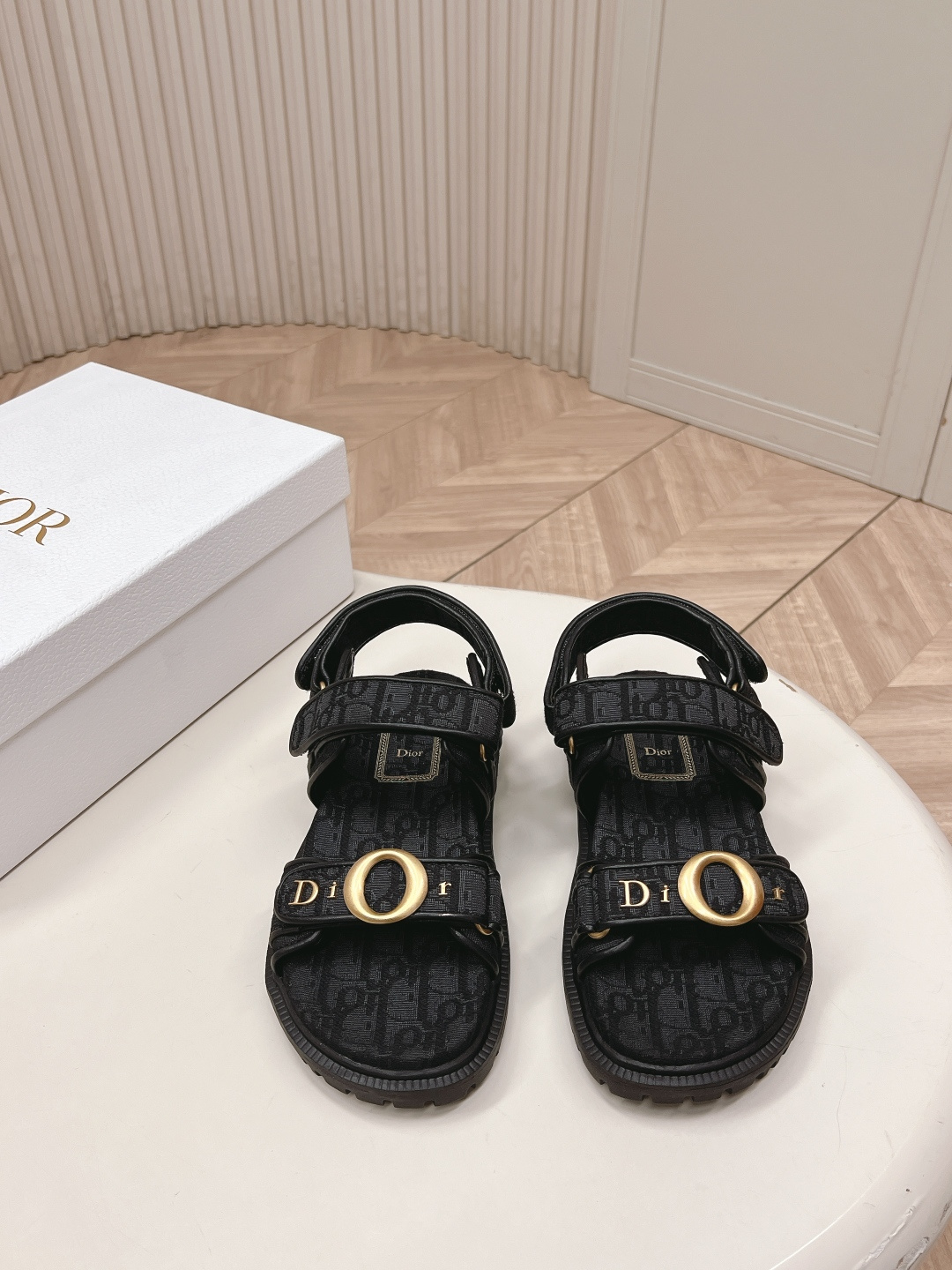 NO:786871,New hardware buckles and new colors!  !  Sandals + Slippers Out Classic Upgraded Dior Dior 2026 Latest Velcro Sandals and Slippers Series Original Replica High Version Super Durable and Versatile Very Comfortable on the Foot, Slim and White Original Customized Upper, Original D Hardware Buckle, Original TPU Outsole Size 35-41 42 Sizes, Slipper Sandals, dior, dior, sandals, slippers19860909新五金扣新色系！！凉鞋+拖鞋 出 经典升级版 Dior迪奥2026 最新魔术贴凉鞋拖鞋系列 原版复刻 高版本 超耐看超百搭款 上脚非常舒适 显瘦又显白 鞋面原版定制鞋面,原版d五金扣 ,原版TPU大底 码数35-41 42码,拖鞋凉鞋,dior,dior,sandals,slippers,Women's Shoes