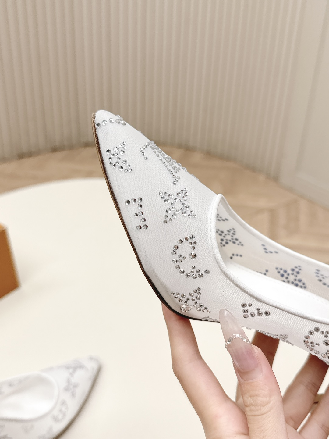 Louis Vuitton LV驴牌 2026系列 春夏新款高跟拖鞋凉鞋单鞋 仙女款 调楦 楦型百搭瘦脚yyds