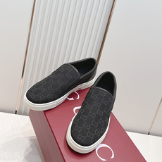 GUCCI·古驰 2026ss男码新款 G家Ace系列蜜蜂小白鞋滑板鞋休闲乐福鞋顶级版本🔝原版购入开发做 GUCCI·古驰 2026ss男码新款 G家Ace系列蜜蜂小白鞋滑板鞋休闲乐福鞋顶级版本🔝原版购入开发做