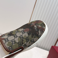 GUCCI·古驰 2026ss男码新款 G家Ace系列蜜蜂小白鞋滑板鞋休闲乐福鞋顶级版本🔝原版购入开发做 GUCCI·古驰 2026ss男码新款 G家Ace系列蜜蜂小白鞋滑板鞋休闲乐福鞋顶级版本🔝原版购入开发做