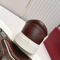 GUCCI·古驰 2026ss男码新款 G家Ace系列蜜蜂小白鞋滑板鞋休闲乐福鞋顶级版本🔝原版购入开发做 GUCCI·古驰 2026ss男码新款 G家Ace系列蜜蜂小白鞋滑板鞋休闲乐福鞋顶级版本🔝原版购入开发做