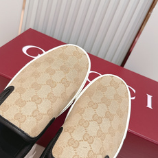 GUCCI·古驰 2026ss男码新款 G家Ace系列蜜蜂小白鞋滑板鞋休闲乐福鞋顶级版本🔝原版购入开发做 GUCCI·古驰 2026ss男码新款 G家Ace系列蜜蜂小白鞋滑板鞋休闲乐福鞋顶级版本🔝原版购入开发做