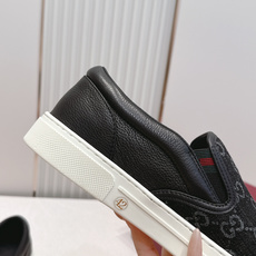 GUCCI·古驰 2026ss男码新款 G家Ace系列蜜蜂小白鞋滑板鞋休闲乐福鞋顶级版本🔝原版购入开发做 GUCCI·古驰 2026ss男码新款 G家Ace系列蜜蜂小白鞋滑板鞋休闲乐福鞋顶级版本🔝原版购入开发做