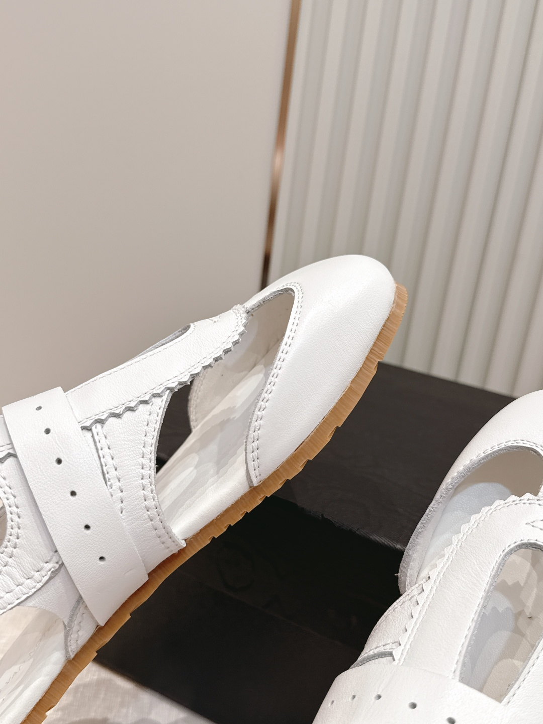 Unknown Dries Van Noten·DVN 缕空凉鞋